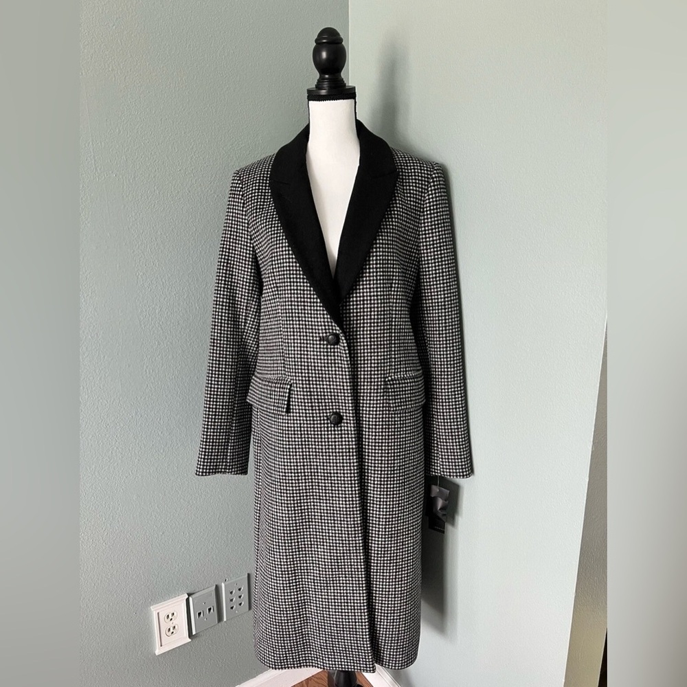 BCBGMaxAzria Black and White Houndstooth Trench Coat Size Large